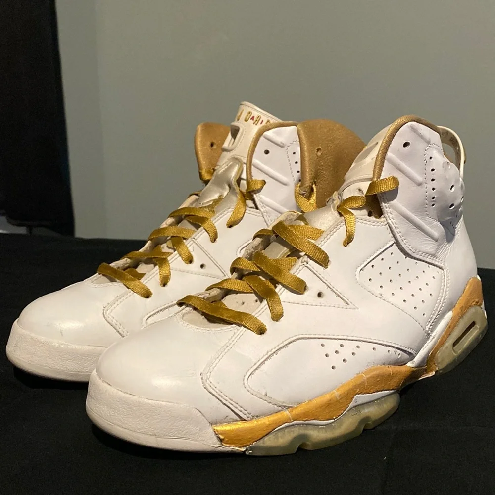 Jordan 6 Golden Moments “GMP” - Picture 1 of 6